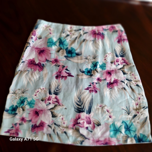 Tommy Bahama Florencia Short Skirt 100% Linen Spring Rain Print Sz 6 - Picture 5 of 14